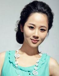 演女儿的小明星,小明星的蜕变之路