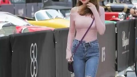 街拍爆乳视频在线播放,网络直播尺度边界何在？