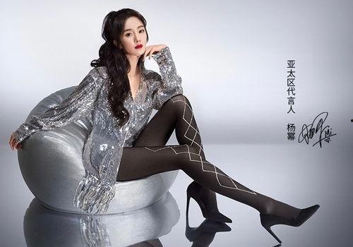 穿黑色丝袜的电影,黑色诱惑下的电影世界