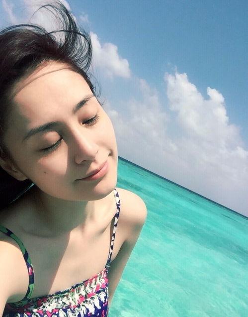 钟欣桐老公年级,揭秘年龄之谜，揭秘明星夫妻的甜蜜岁月